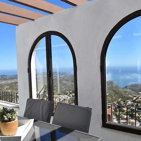Casa Bonica * Cumbre del Sol